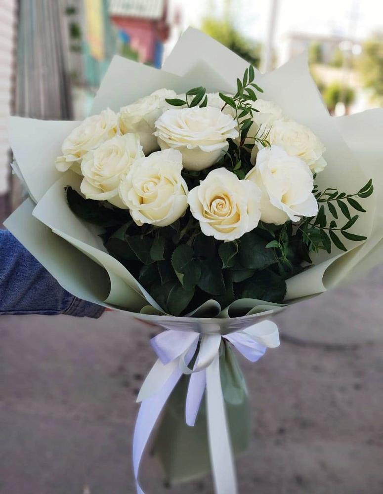 Букет Белые розы Проуд в Пригородном Краснодарского края