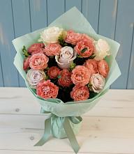 Букет цветов из:  Розы в Пригородном Краснодарского края
