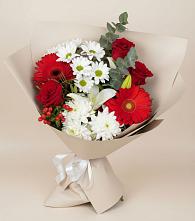 Букет цветов из:  Розы, Хризантемы, Герберы и Лилии в Пригородном Краснодарского края