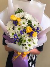 Букет цветов из:  Ирисы, Хризантемы и Розы #REPLACE_PRED# Пригородном Краснодарского края