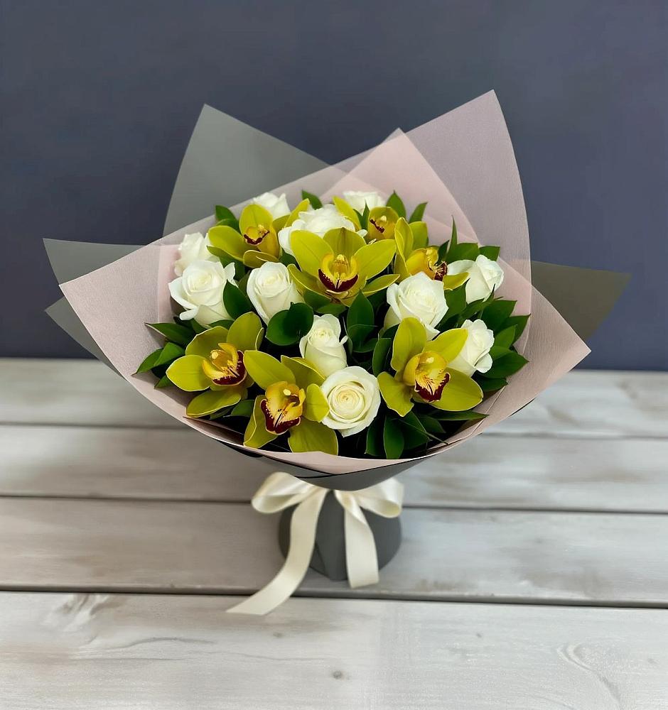 Букет цветов из: Орхидеи и Розы в Пригородном Краснодарского края