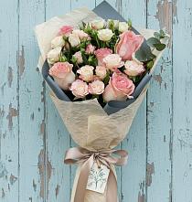 Букет цветов из:  Розы в Пригородном Краснодарского края