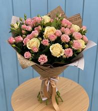 Букет цветов из:  Розы в Пригородном Краснодарского края