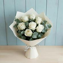 Букет Белые розы в Эвкалипте в Пригородном Краснодарского края