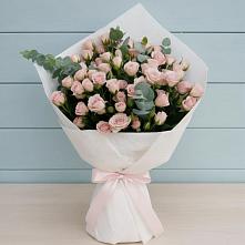 Букет цветов из:  Розы в Пригородном Краснодарского края