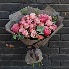 Букет цветов из:  Розы в Пригородном Краснодарского края